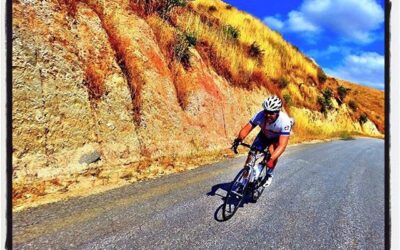 Nice photo of me on the descent by @tobylima57 on the Lions Trail loop. #cyclewithpanache #touragainsttrafficking #mile3 #bikelife  #socal #tourtrain #lionstrail #breckenridge