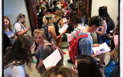 Waiting to get into Intro to J at the Meek School of Journalism. #olemiss #proflife