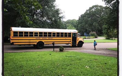 Big day for a growing young lady. First morning bus ride. Wow. #dadlife