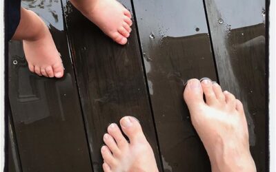 Rainy day porch feet. #dadlife #fagansreunion2018