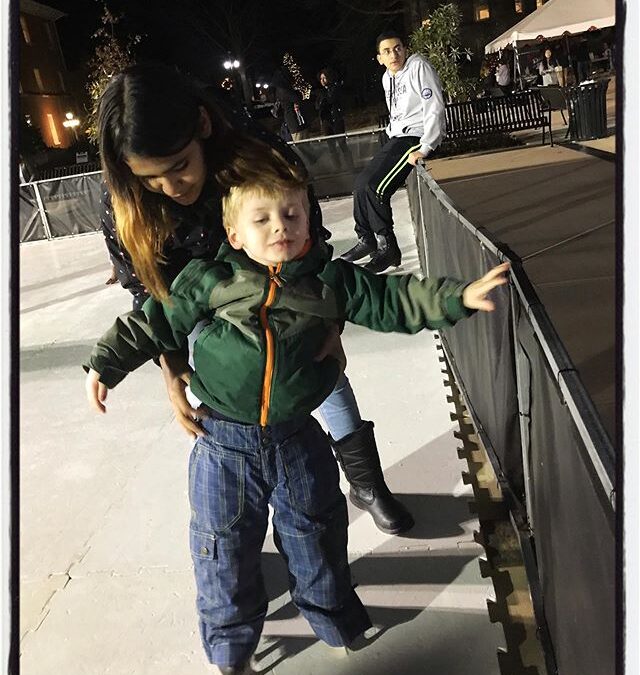 Siblings take to the ‘ice.’ #dadlife #mississippijourno